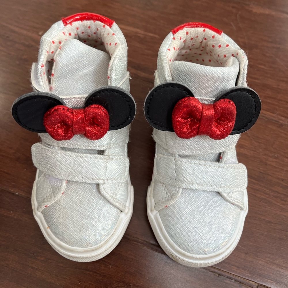 Adorable Minnie Shoes Toddler Size 6